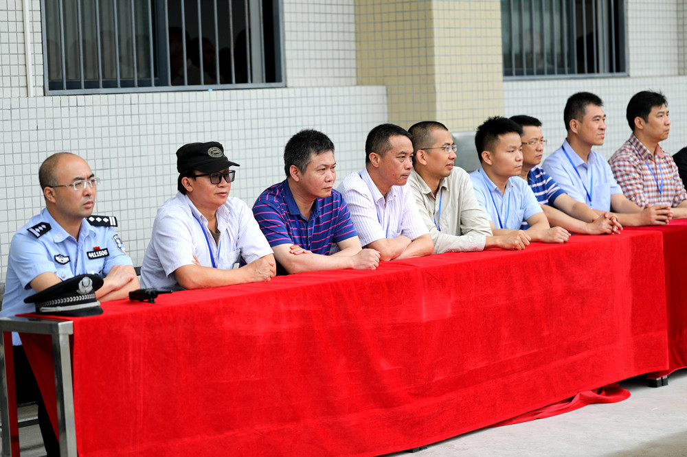 建設工程總包部黨支部和后勤黨支部結對開展警示教育學習活動1_副本.jpg 建設工程總包部黨支部和后勤黨支部結對開展警示教育學習活動1_副本.jpg